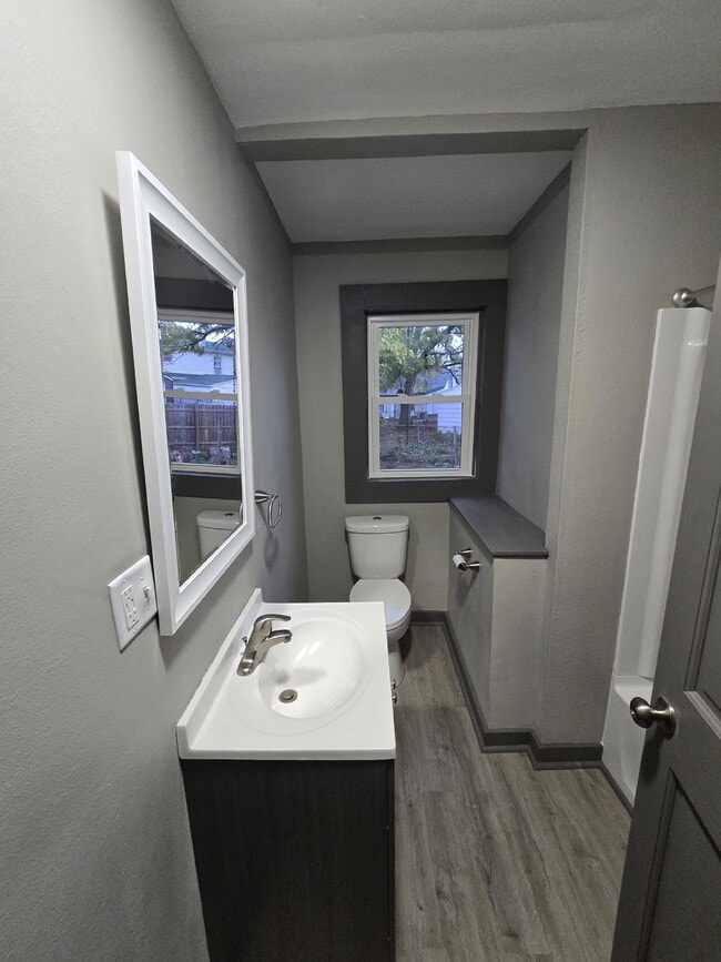 Building Photo - 1171 S Madison Rd