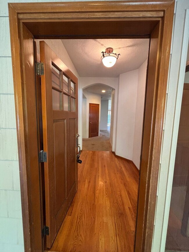 Foto del edificio - Beautiful 4 bedroom 2 bathroom home coming soon!!