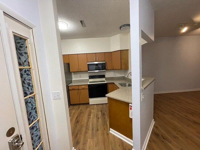 Foto del edificio - 4803 Foxwood Dr S