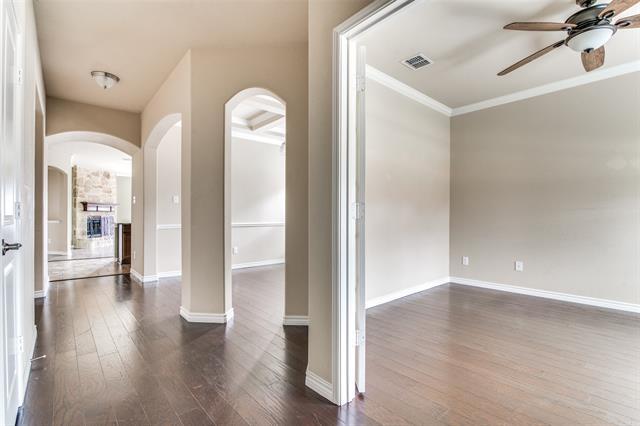 Building Photo - 2520 Sabine Cir