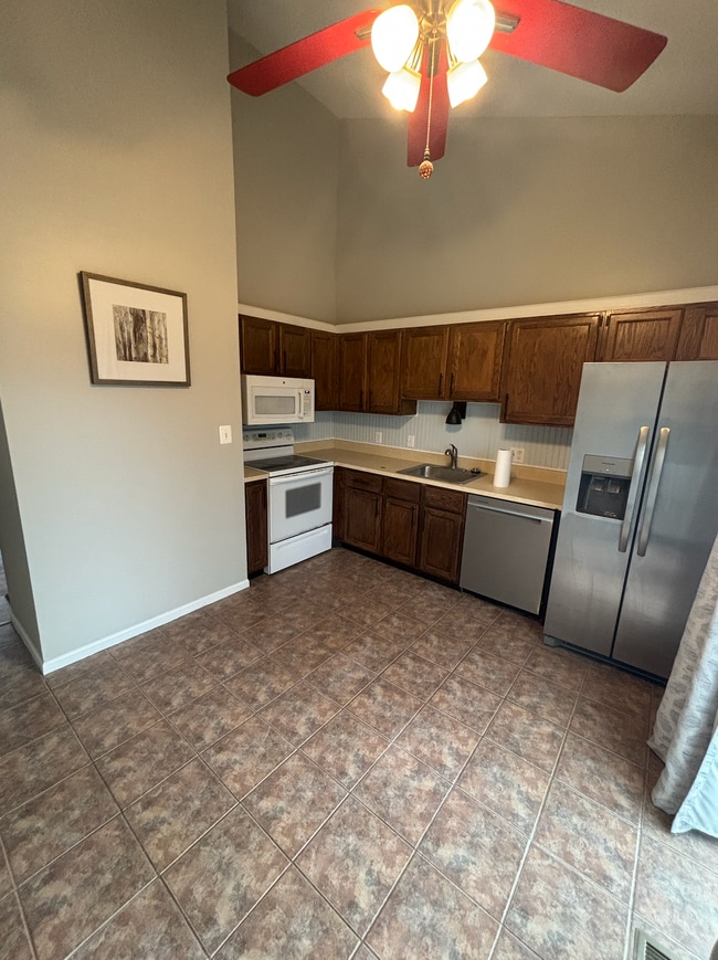 Foto del edificio - 2009 Quail Hollow Dr