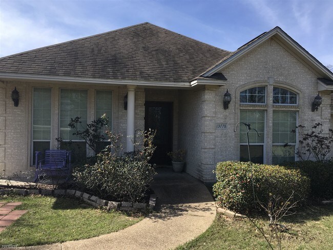 Building Photo - 5 br, 4 bath House - 13778 Alacia Court