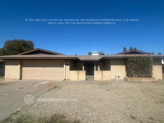 Building Photo - 4614 W Sunnyside Ave