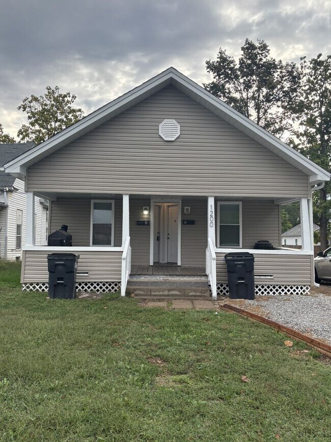 Building Photo - 1200 N 8th St Building Photo - 1200 N 8th St