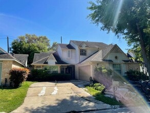 Building Photo - 12915 Ashford Knoll Dr