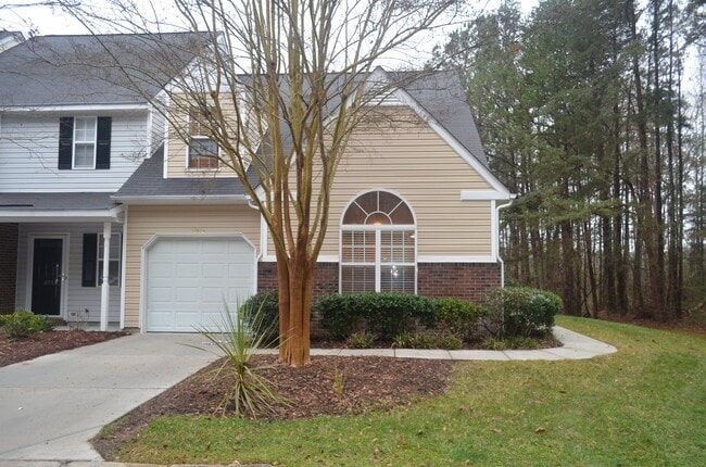 Building Photo - 8955 Bryant Field Cir