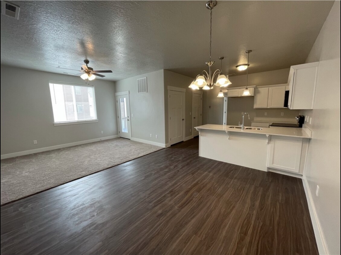 732 N 380 W Unit 203, Vineyard, UT 84059 Condo for Rent in Vineyard