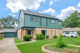 Building Photo - 4315 Fernwood Dr