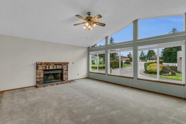 Foto del edificio - West hill Auburn rental - 3 bedroom 3 bath...