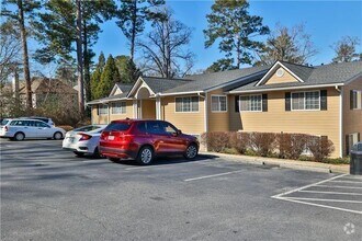 Building Photo - 1468 Briarwood Rd NE