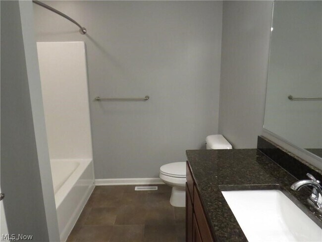 Foto del edificio - 1733 Blase Nemeth Rd