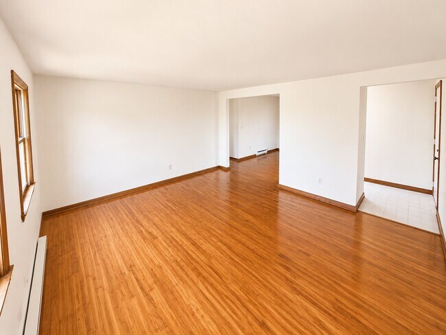 Foto del edificio - 152-152 McCarty Ave