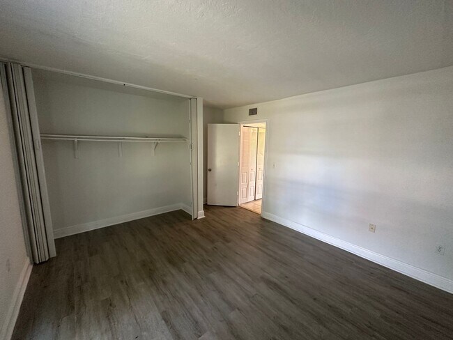 Foto del edificio - Kenwood