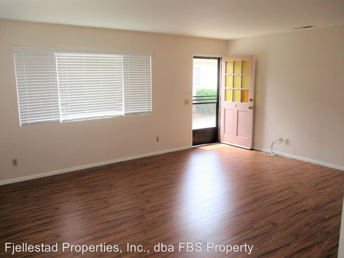 Primary Photo - Z1309 S Juniper St