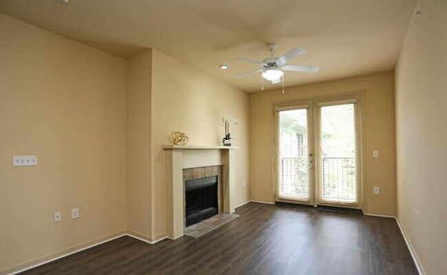 Building Photo - 1 bedroom in Dallas TX 75204