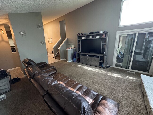 Foto del edificio - Cute 4 Bed, 3 Bath home in 80916!