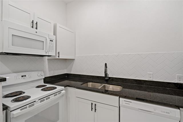 Foto del edificio - 815 W 9th St