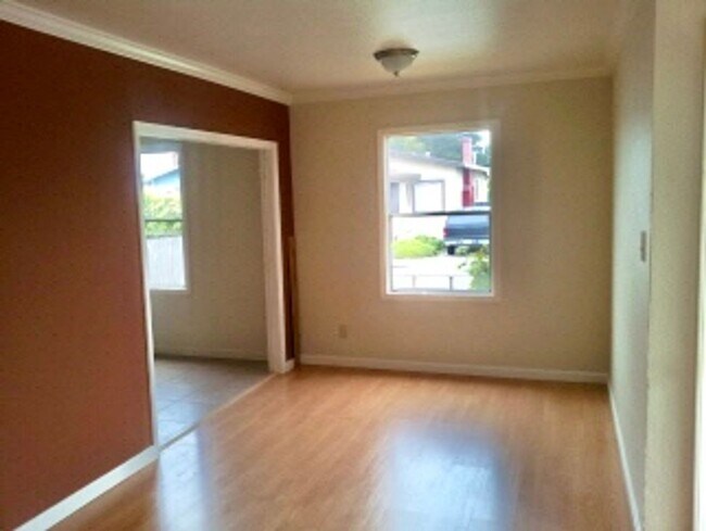 Foto del edificio - Great 3 bed 2 bath House in Richmond -- COMING SOON !!!