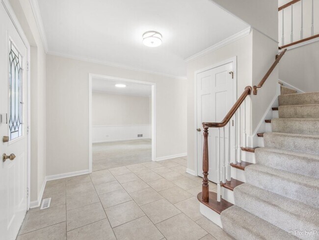 Building Photo - 1412 Rolling Grove Ct