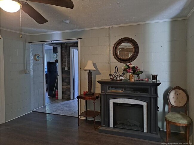 Foto del edificio - 1508 Gillespie St