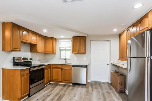 Foto del edificio - 2922 Java Plum Ave