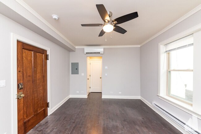Foto del edificio - 640 W Wrightwood Ave