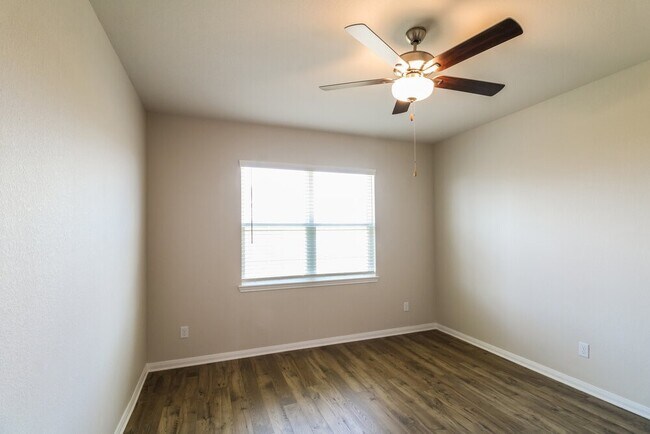 Foto del edificio - 7602 Tipton Meadow Way