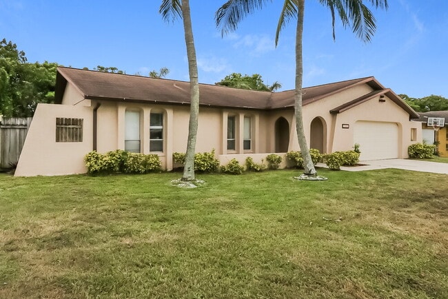 Building Photo - 1162 Fernlea Dr