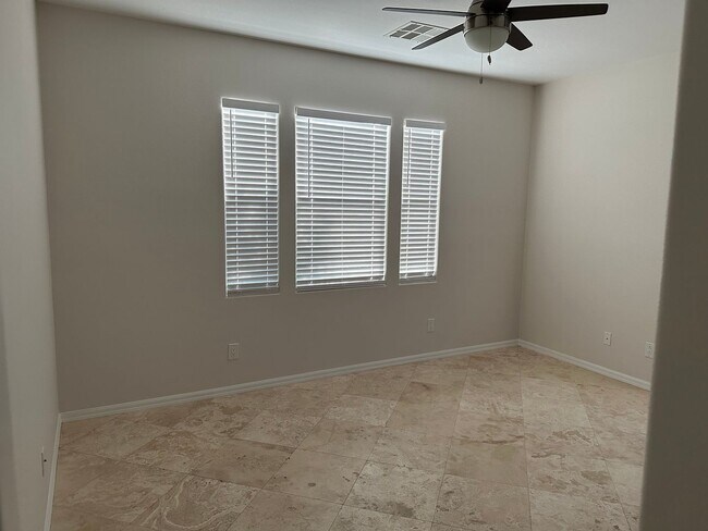 Building Photo - Red Rock Country Club~Single Story~3 Bedro...