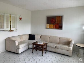 Building Photo - 89 Berkshire D