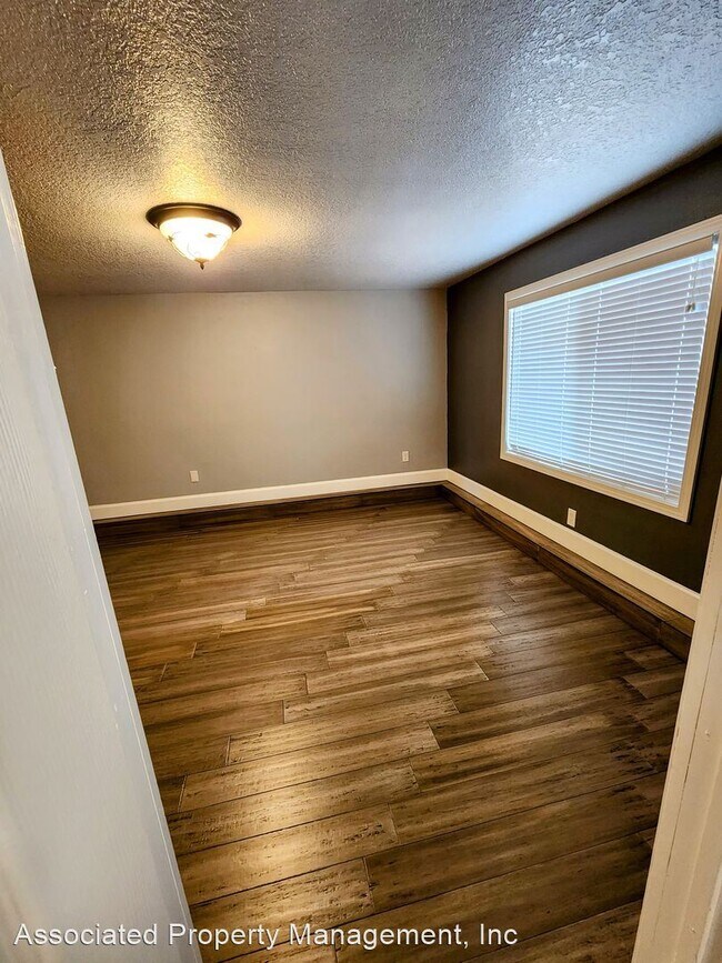 Foto del edificio - 2 br, 1 bath House - 2736 17th Pl