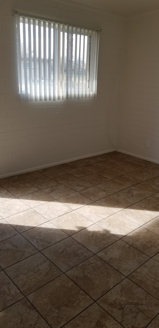 Foto del edificio - 2BD 1 BA Single level unit