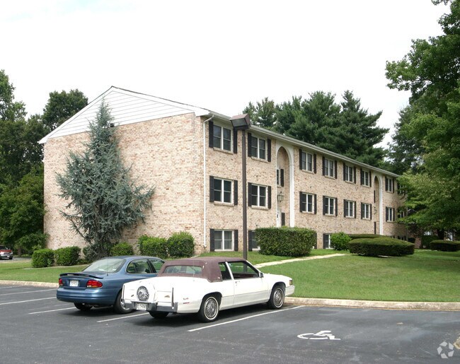 Chapel Manor Apartments Aberdeen, MD