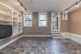 Building Photo - 75 Chandler St