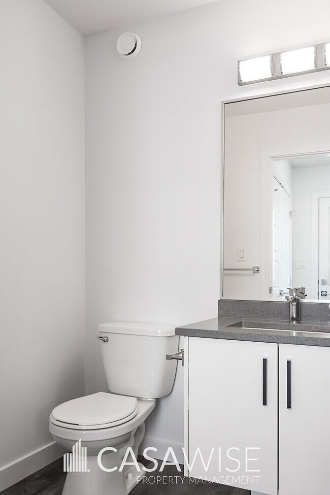 Building Photo - 6548-6175 175 Ave NW