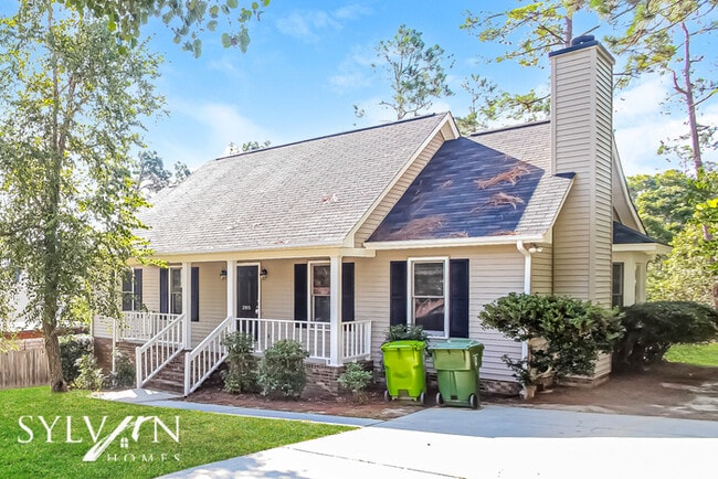 Building Photo - Fall in love with this beautiful 3BR 2BA h...