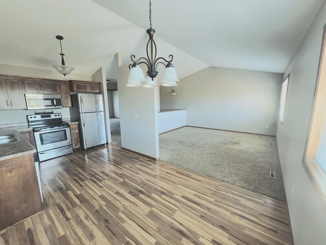 Liberty Townhomes Apartments at 2129 Liberty Glen Loop Saint Cloud