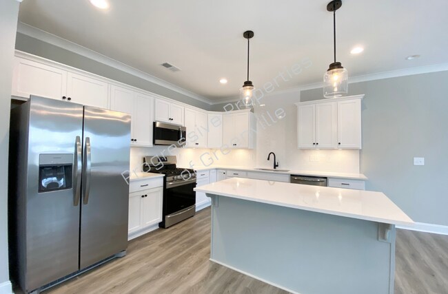 Building Photo - 148 Lilia Hill Cir