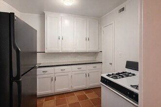 Building Photo - 1928 North Blvd