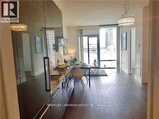 Building Photo - 39 Queens Quay E