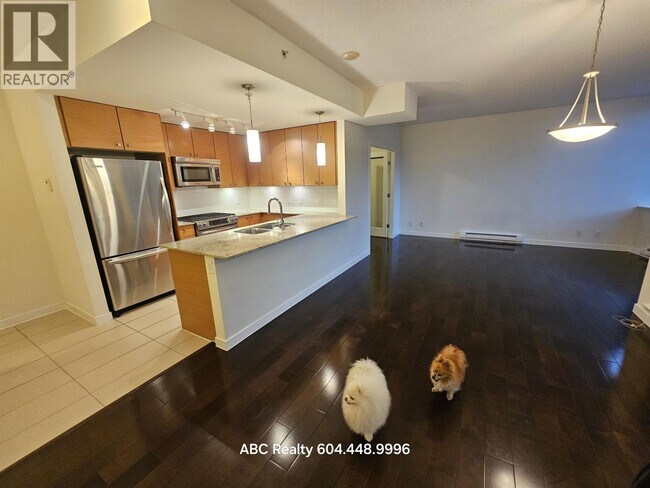 Building Photo - 7362 Elmbridge Way