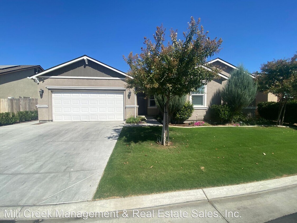 Primary Photo - 4 br, 2 bath House - 3430 Spring Sails