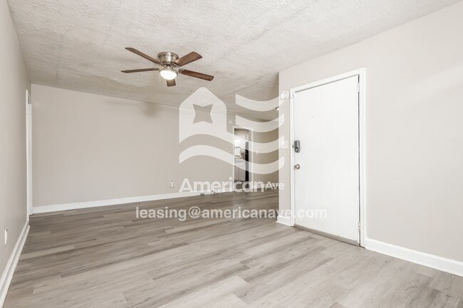 Foto del edificio - 2839 Schaul St