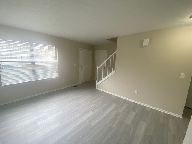 Foto del edificio - 5982 Little Brook Way
