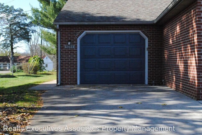 Foto del edificio - 2 br, 2 bath House - 5044 Griffins Gate Lane
