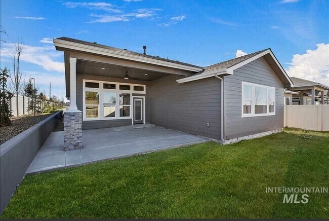 Building Photo - Beautiful Custom Single Level Boise Home A...