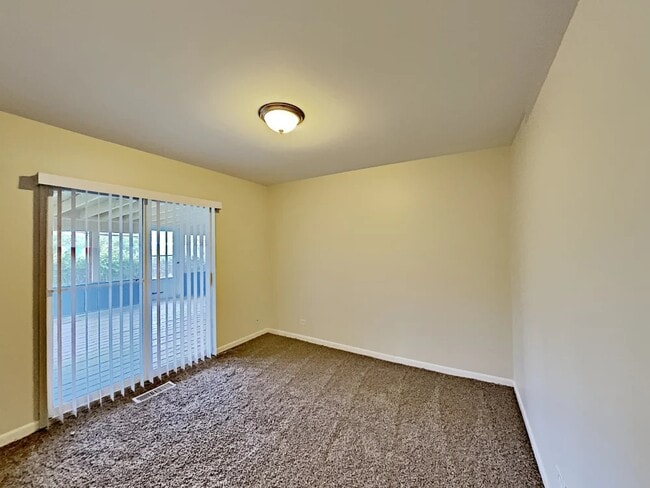 Foto del edificio - 423 Springfield St
