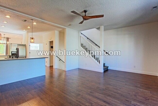 Photo - 3 Bed, 3.5 Baths Townhome With Garage Leve...