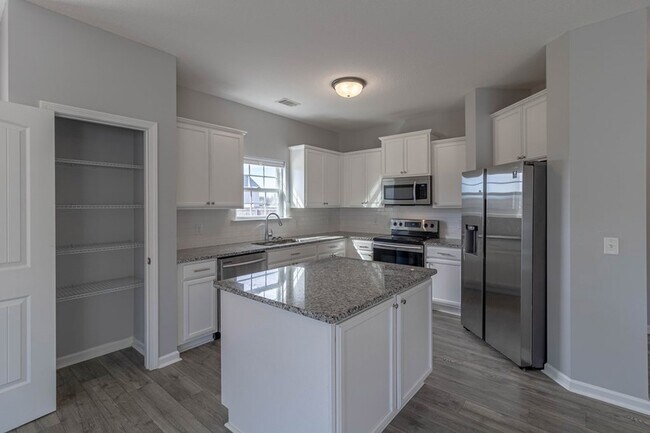 Building Photo - 377 Bobwhite Trail
