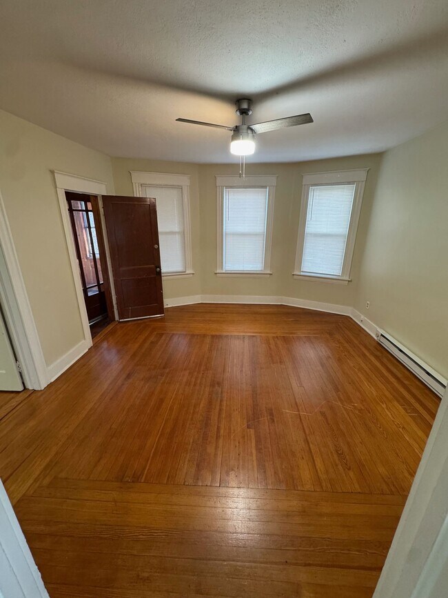 Foto del edificio - 18 Derby St